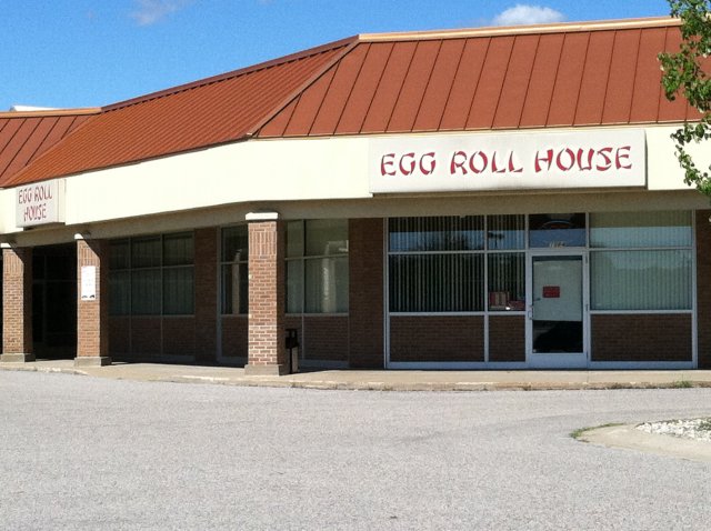 egg roll house hours